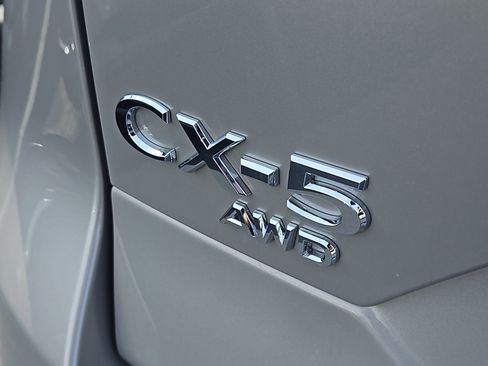 New 2025 MAZDA CX-5 AWD 2.5 S w/ Select Package image 4