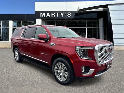 Used 2023 GMC Yukon XL Denali AWD/4WD image 1