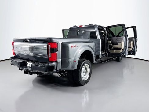 Used 2026 Ford F450 Platinum w/ Platinum Plus Package image 39