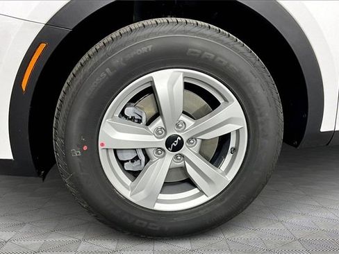 New 2026 Kia Sorento LX image 13