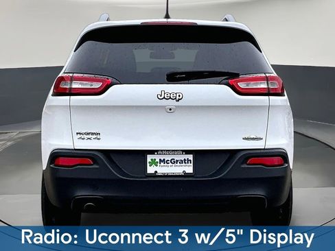 Used 2017 Jeep Cherokee Latitude image 6