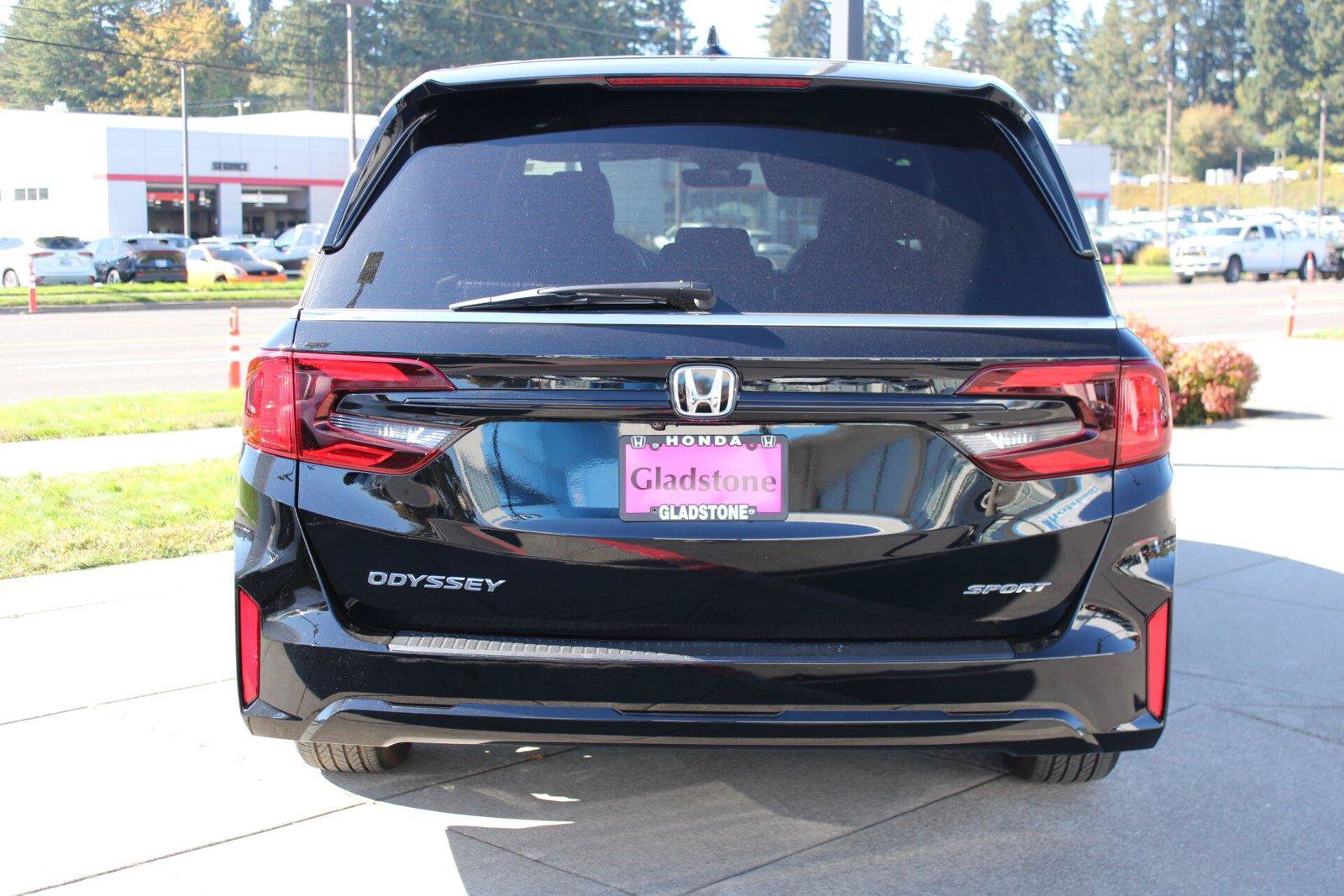 Used 2025 Honda Odyssey Sport-L image 6