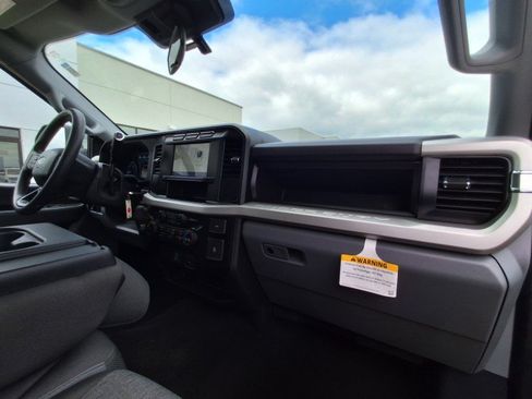 Used 2024 Ford F250 XL w/ STX Appearance Package AWD/4WD image 14