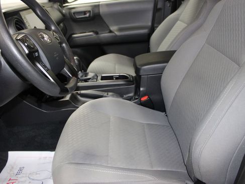 Used 2023 Toyota Tacoma SR w/ SR Convenience Package image 17