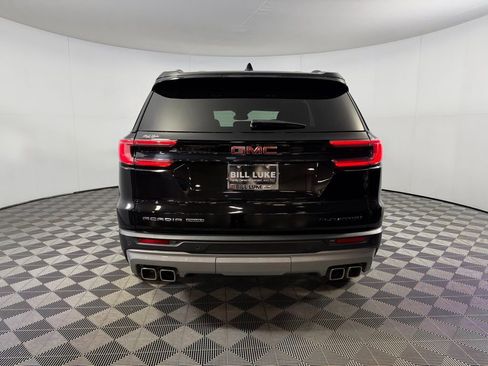Used 2025 GMC Acadia Elevation w/ Elevation Premium Package image 7