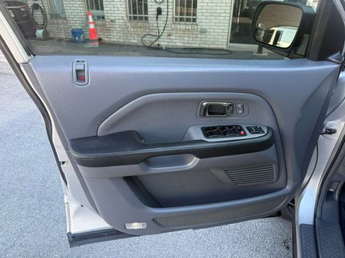 Used 2005 Honda Pilot EX-L image 19