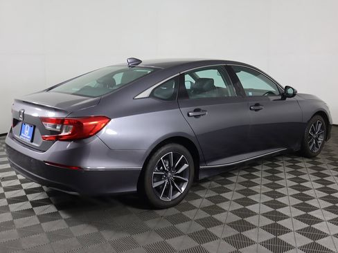 Used 2022 Honda Accord EX-L image 10