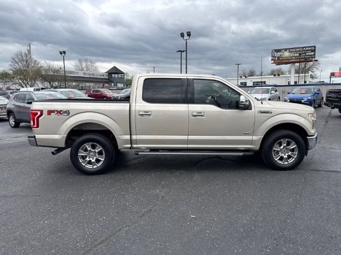 Used 2017 Ford F150 XLT w/ Equipment Group 302A Luxury AWD/4WD image 8