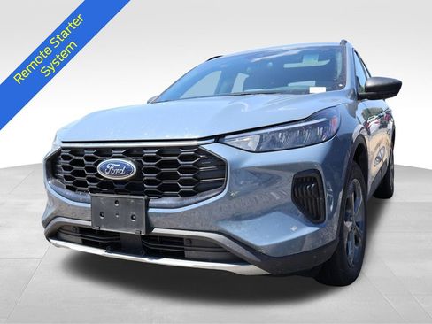 Certified 2025 Ford Escape ST-Line w/ Cold Weather Package AWD/4WD image 6