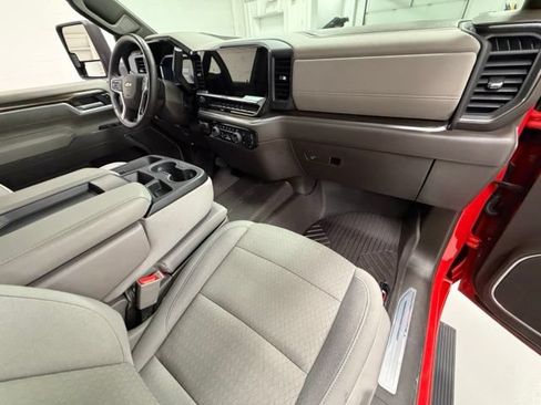 Certified 2026 Chevrolet Silverado 2500 LT AWD/4WD image 28