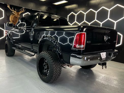 Used 2016 RAM 2500 Laramie w/ Convenience Group image 9