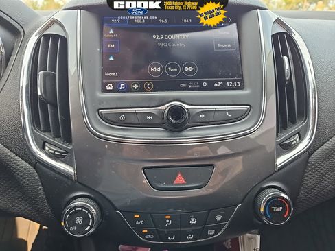 Used 2019 Chevrolet Cruze LS image 4