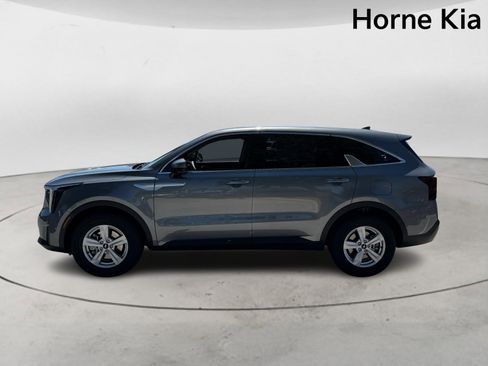 New 2025 Kia Sorento LX image 6