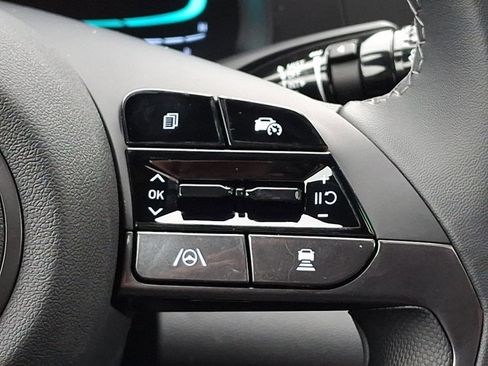 New 2026 Hyundai Elantra SEL Sport FWD image 17