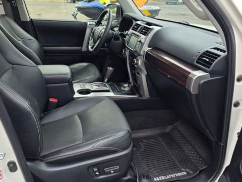 Used 2018 Toyota 4Runner 4WD image 13