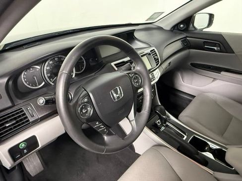 Used 2015 Honda Accord EX-L image 16