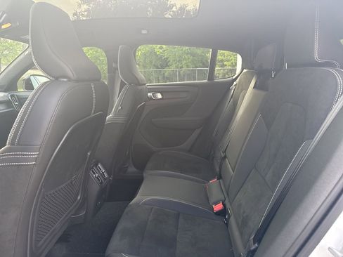 Used 2023 Volvo C40 P8 Recharge Plus image 16