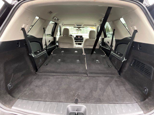Used 2023 Nissan Pathfinder SV FWD image 32