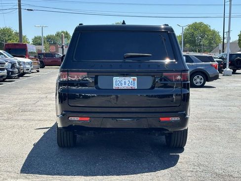 Used 2024 Jeep Wagoneer Series II AWD/4WD image 5