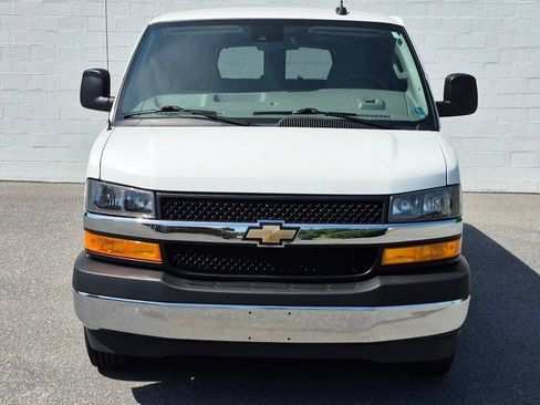 Used 2025 Chevrolet Express 3500 LT w/ LT Preferred Equipment Group RWD image 13