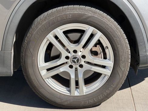 Used 2020 Mercedes-Benz GLB 250 image 6