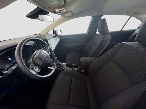 Used 2025 Toyota Corolla LE FWD image 13