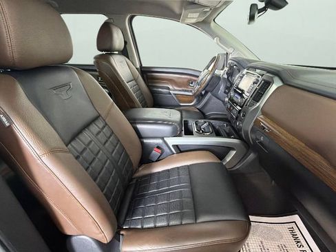 Used 2017 Nissan Titan Platinum Reserve RWD image 35