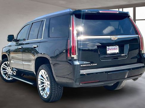 Used 2017 Cadillac Escalade Premium Luxury w/ LPO, Radiant Package image 4