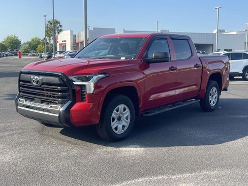 Used 2025 Toyota Tundra SR w/ SR Tow Package AWD/4WD image 4
