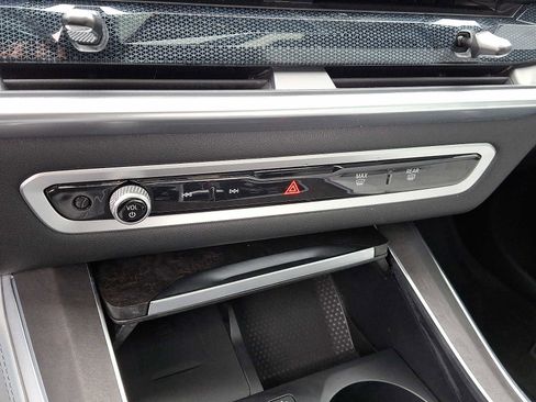 Used 2024 BMW X5 xDrive40i w/ M Sport Package image 17