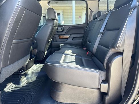 Used 2018 Chevrolet Silverado 1500 High Country AWD/4WD image 21