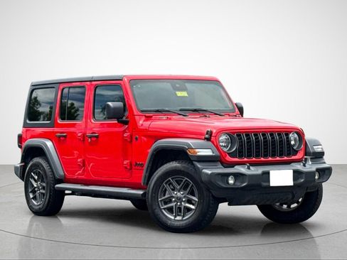 Used 2024 Jeep Wrangler Unlimited Sport AWD/4WD image 2