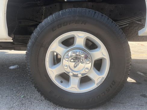 Used 2016 Ford F250 XL w/ XL Appearance Package AWD/4WD image 20