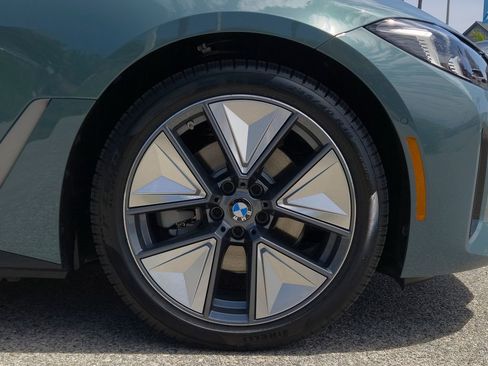 New 2026 BMW i4 eDrive40 w/ Premium Package RWD image 7