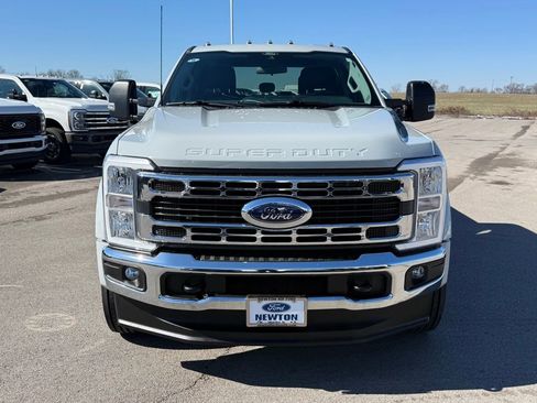 Used 2025 Ford F450 XLT image 40