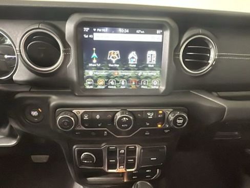 Used 2023 Jeep Wrangler Unlimited Sahara w/ Cold Weather Group AWD/4WD image 23