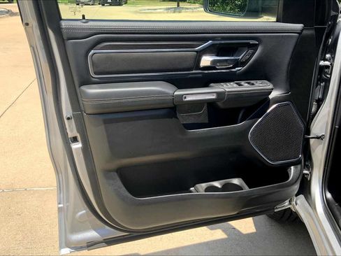 Used 2025 RAM 1500 Laramie AWD/4WD image 20