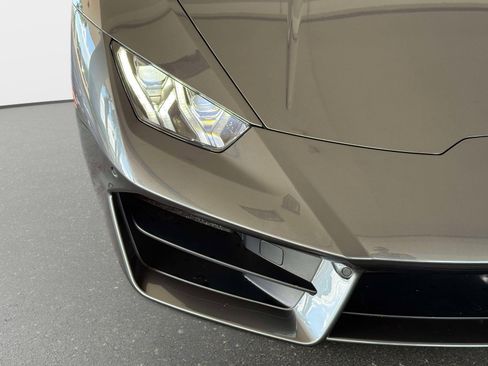 Used 2018 Lamborghini Huracan LP 580-2 image 10