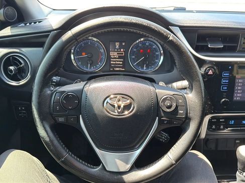 Used 2019 Toyota Corolla SE FWD image 10