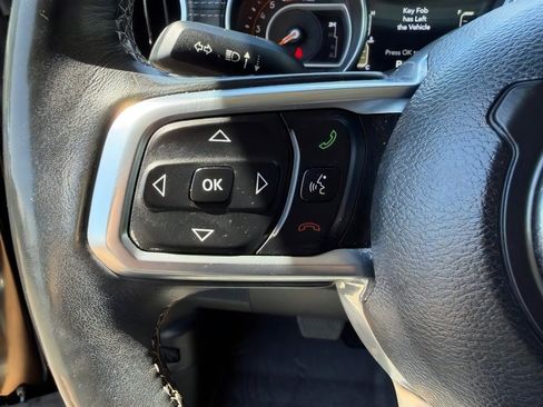 Used 2018 Jeep Wrangler Unlimited Sahara AWD/4WD image 20