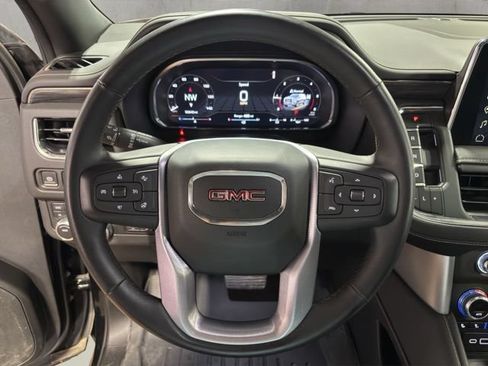 Used 2023 GMC Yukon SLT w/ SLT Luxury Package AWD/4WD image 26