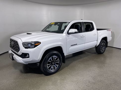 Certified 2023 Toyota Tacoma TRD Sport w/ Black Out Package (TMS) AWD/4WD image 7