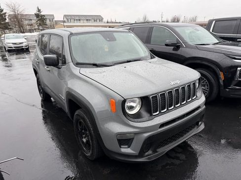 Used 2022 Jeep Renegade Sport image 2