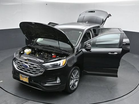 Certified 2024 Ford Edge Titanium AWD/4WD image 53