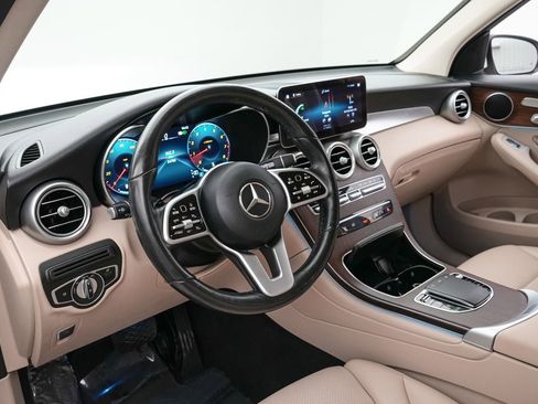 Used 2022 Mercedes-Benz GLC 300 4MATIC image 15