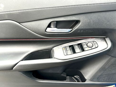 New 2026 Nissan Sentra SR w/ Floor Mat Package FWD image 13