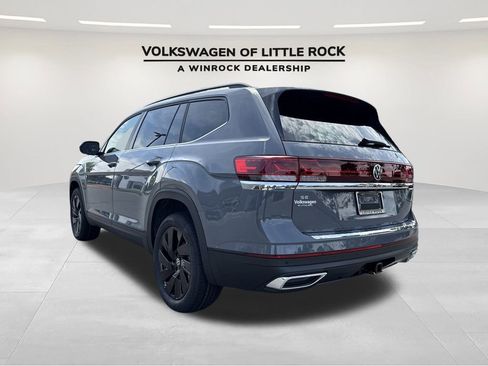 New 2026 Volkswagen Atlas SE FWD image 3