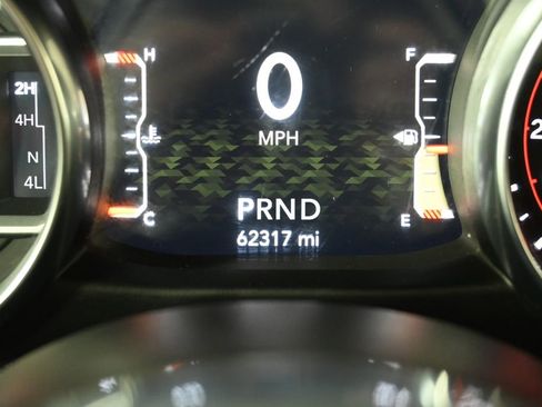 Used 2020 Jeep Wrangler Unlimited Rubicon w/ Quick Order Package 28Y Recon AWD/4WD image 26