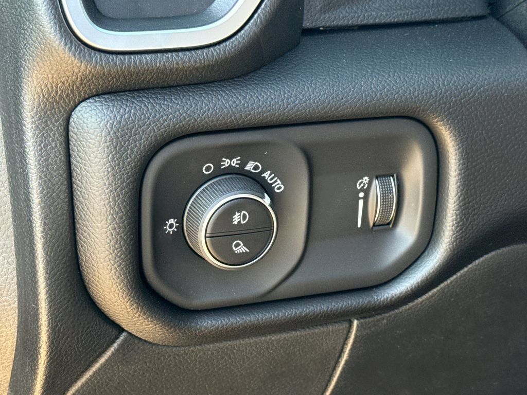 New 2026 RAM 2500 Lone Star AWD/4WD image 21