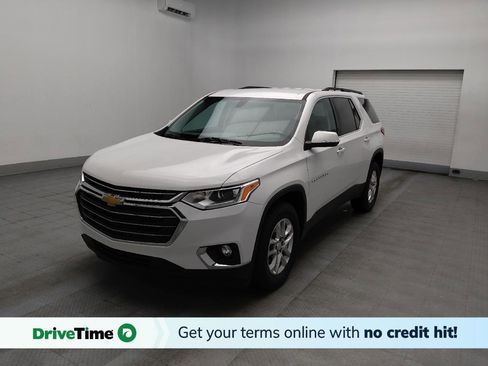 Used 2021 Chevrolet Traverse LT image 1